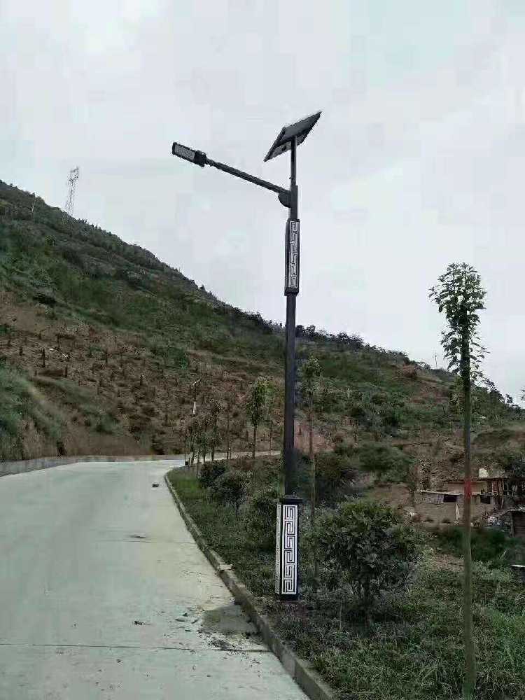 曲麻莱县仿古太阳能路灯